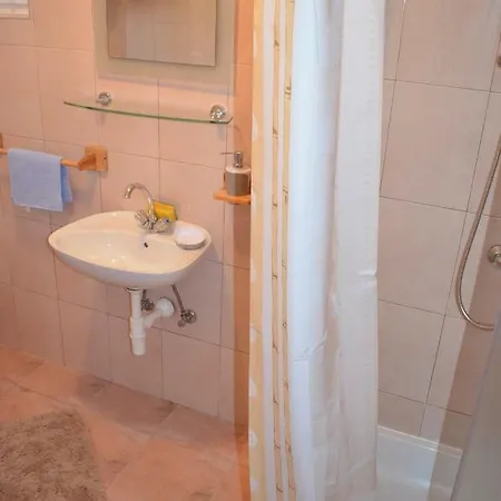 Apartman Vale *
